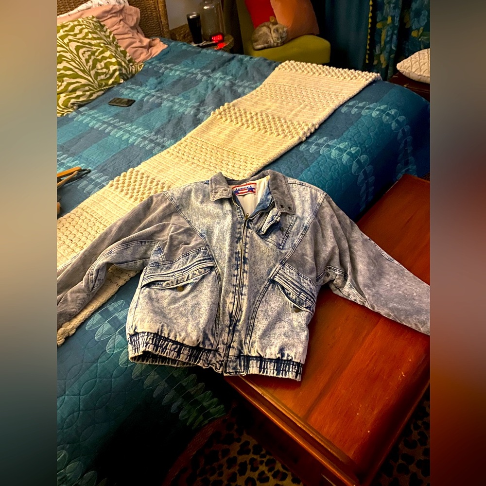 Vintage America acid washed, denim jacket